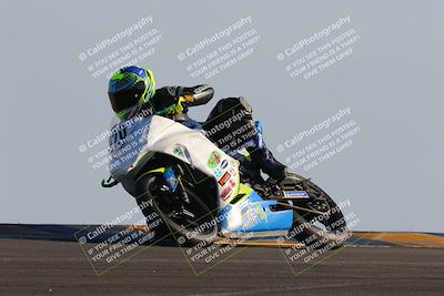 media/Dec-04-2022-CVMA (Sun) [[e38ca9e4fc]]/Race 12 500 Supersport-350 Supersport/